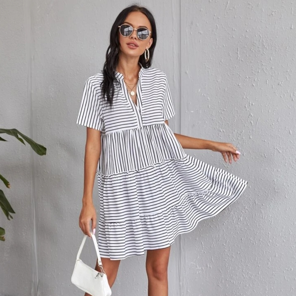 Shien Curve. Stripped Smock Dress in a size 1xl